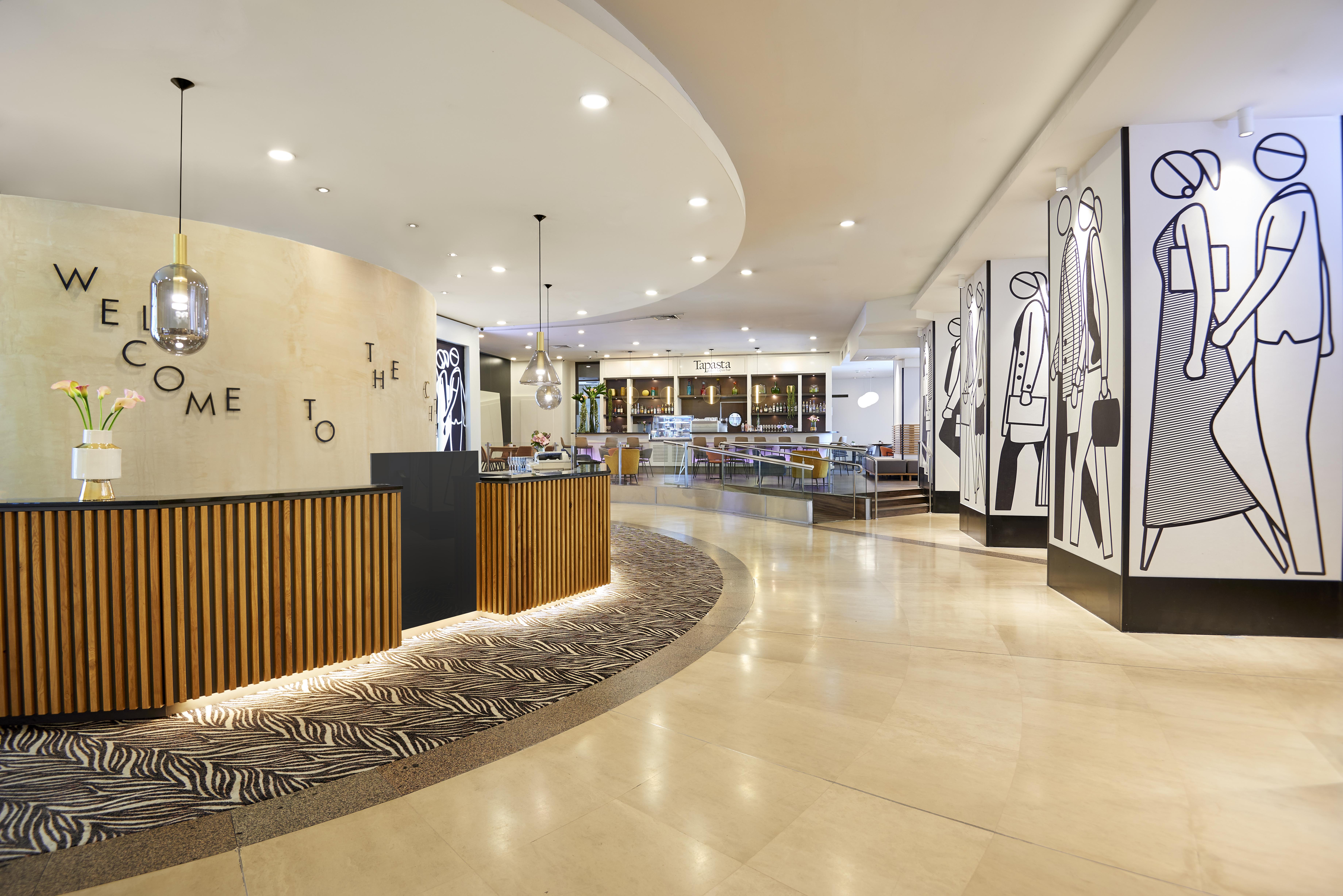 レオナルド シティ タワー ホテル テル アビブ Giv‘atayim エクステリア 写真 The lobby of the hotel