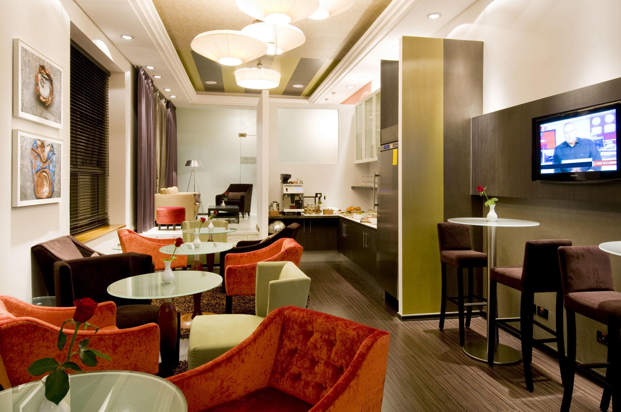 レオナルド シティ タワー ホテル テル アビブ Giv‘atayim エクステリア 写真 The lounge at the airport