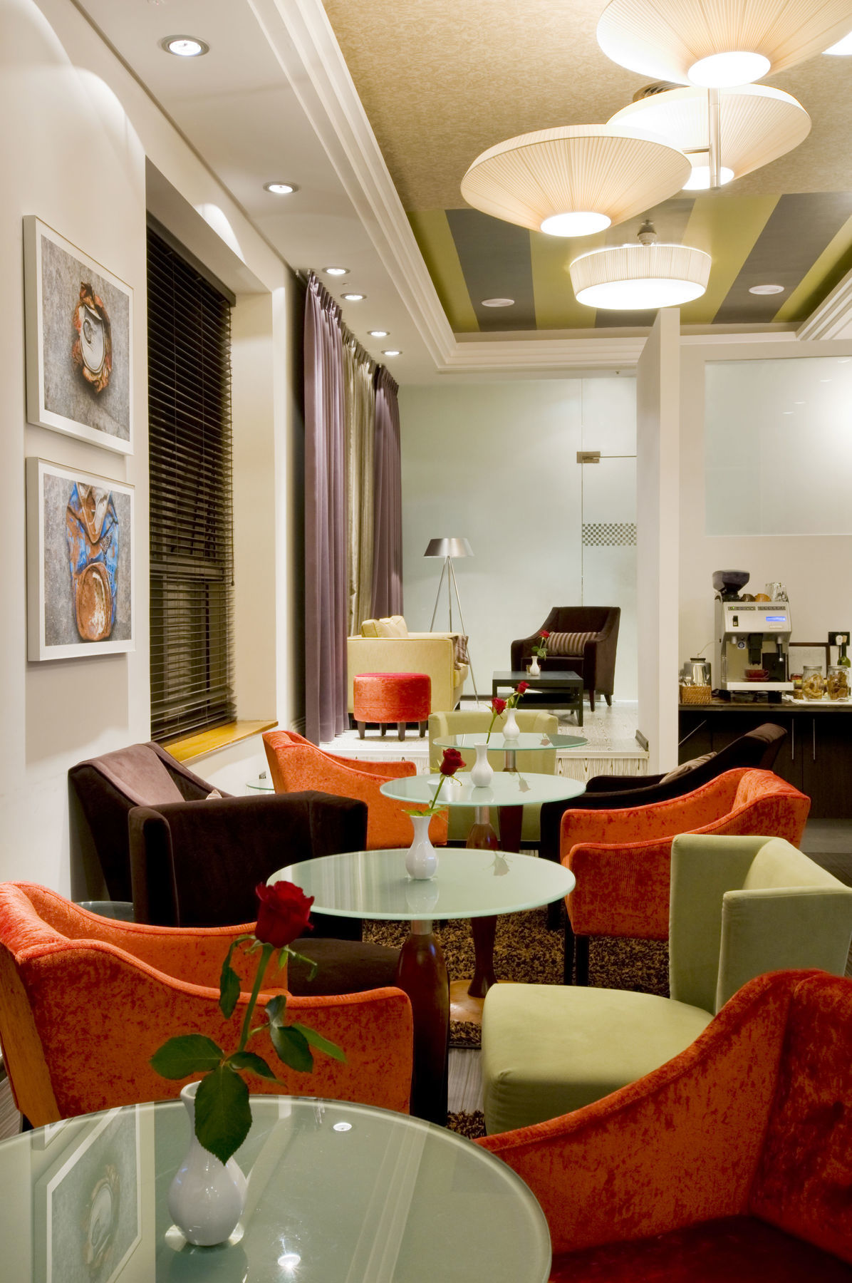 レオナルド シティ タワー ホテル テル アビブ Giv‘atayim エクステリア 写真 The lounge at the airport